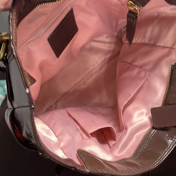 Coach Purse. - Picture 4 of 8